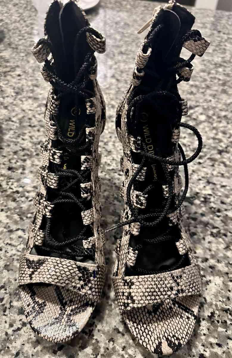 womens high heels - Jacksonville, Florida