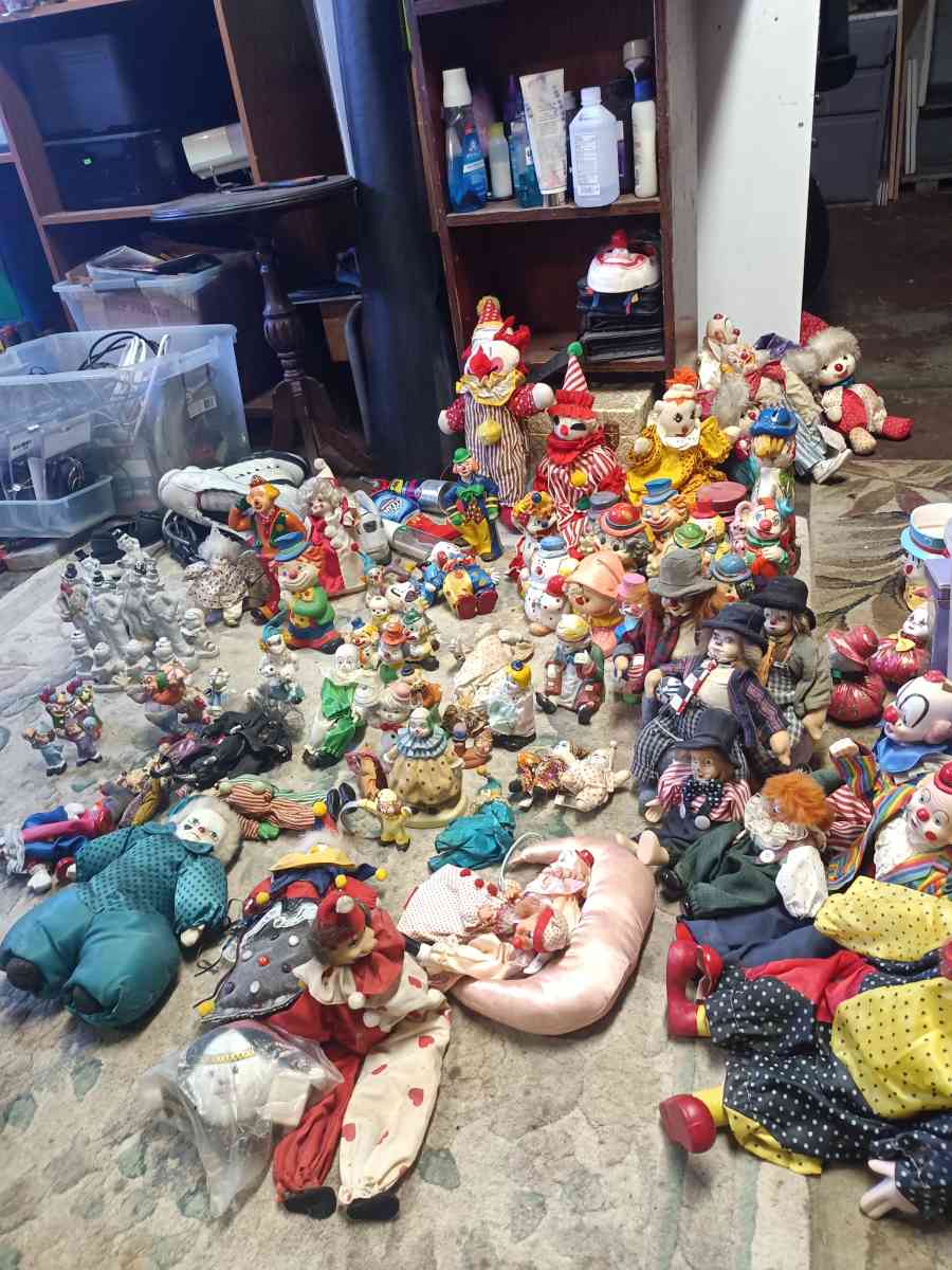 vintage porcelain clowns - Louisville, Kentucky - FleaMarketBay