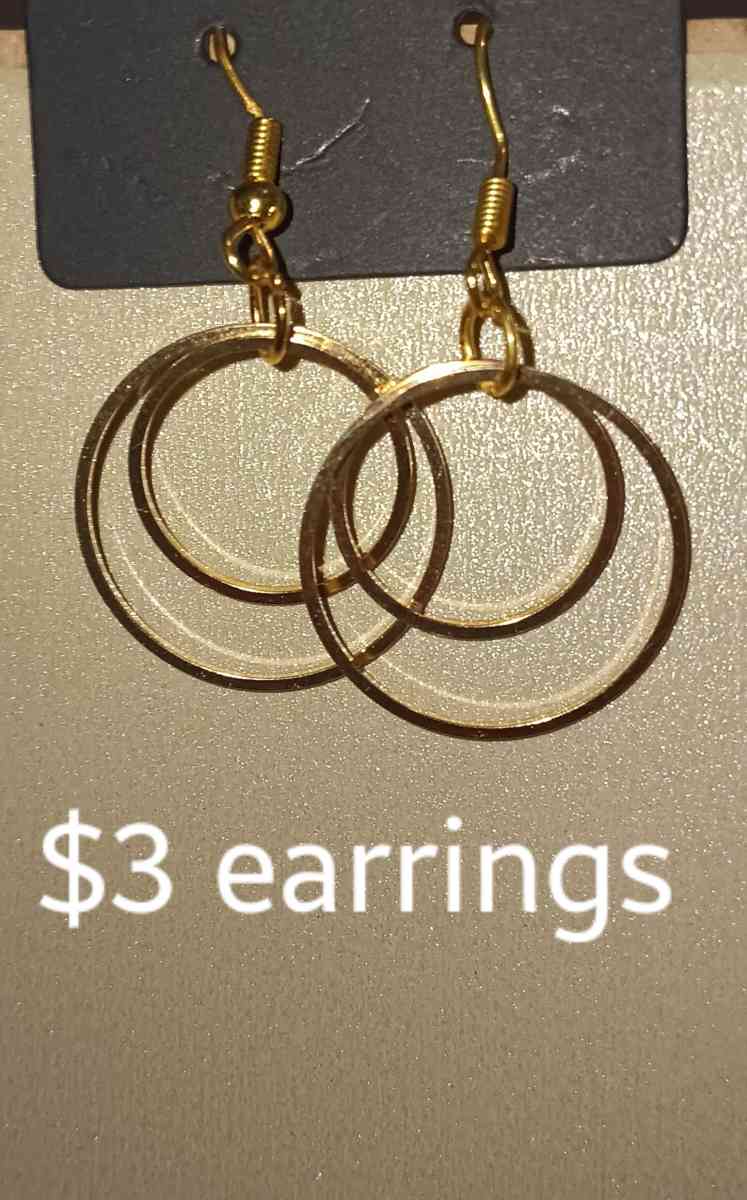 handmade earrings - Lawton, Oklahoma - FleaMarketBay