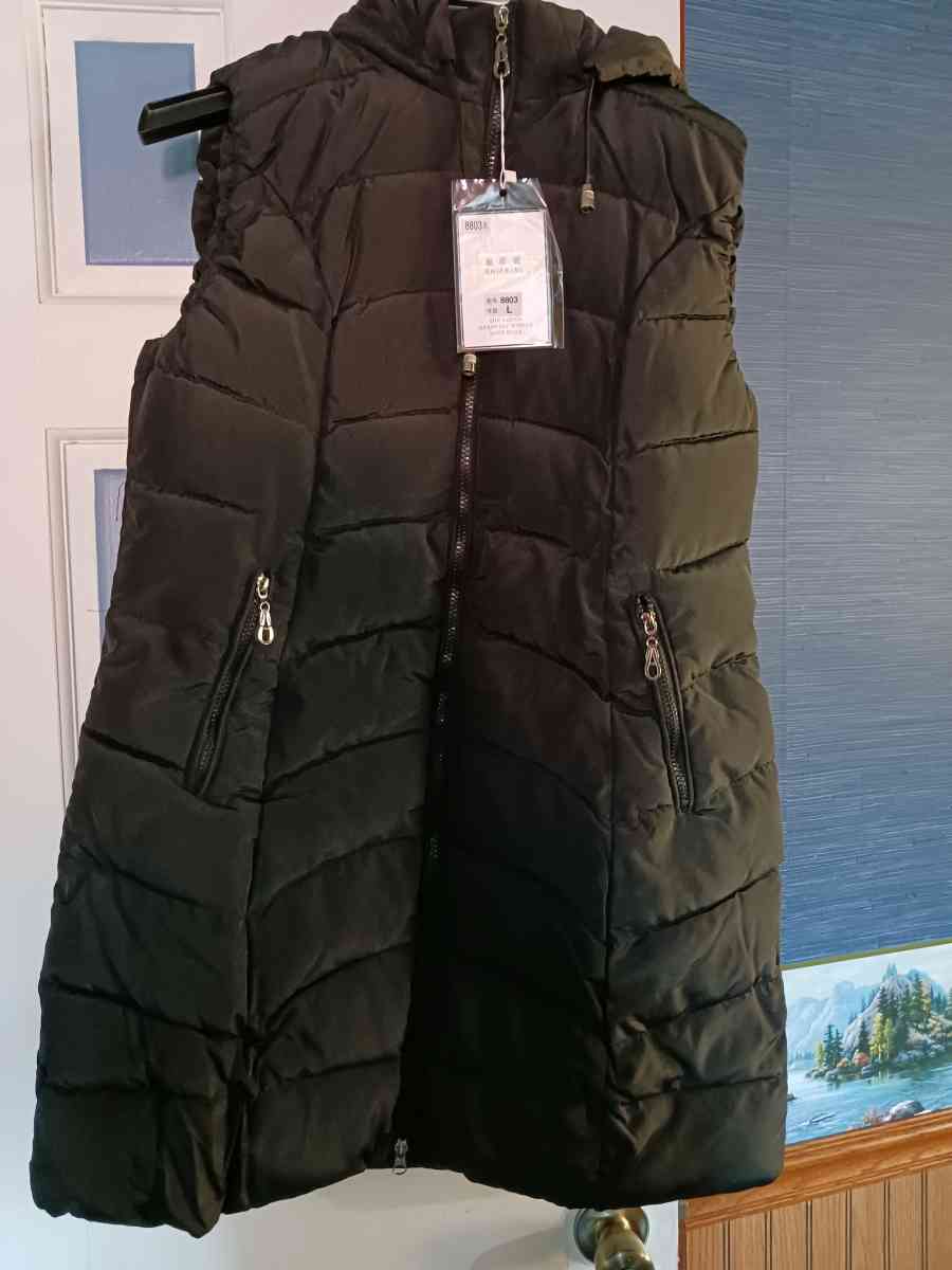 Black Puffer Vest - Middleburg, Pennsylvania