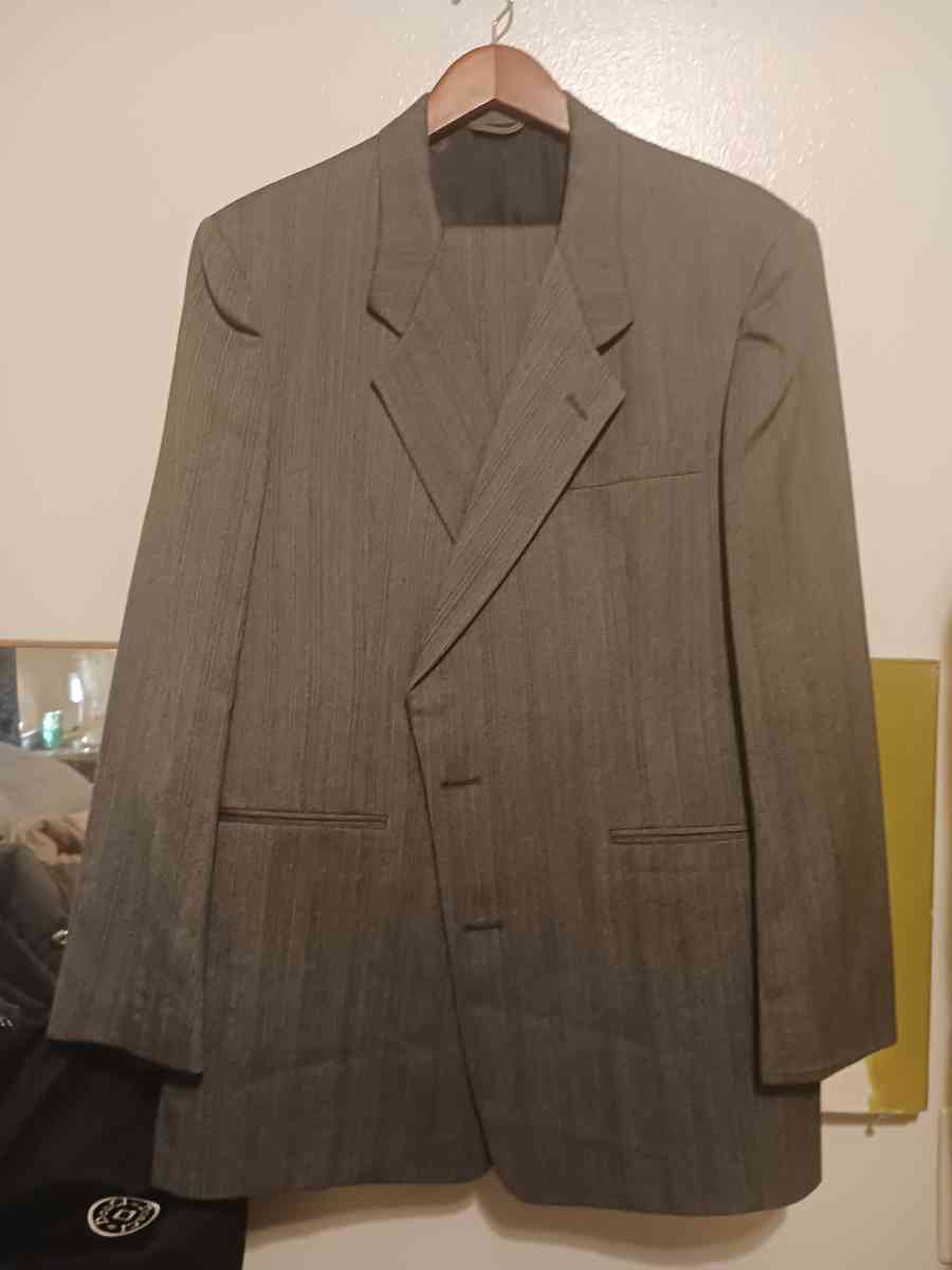 Christian Dior Suit - Russell, Arkansas - FleaMarketBay