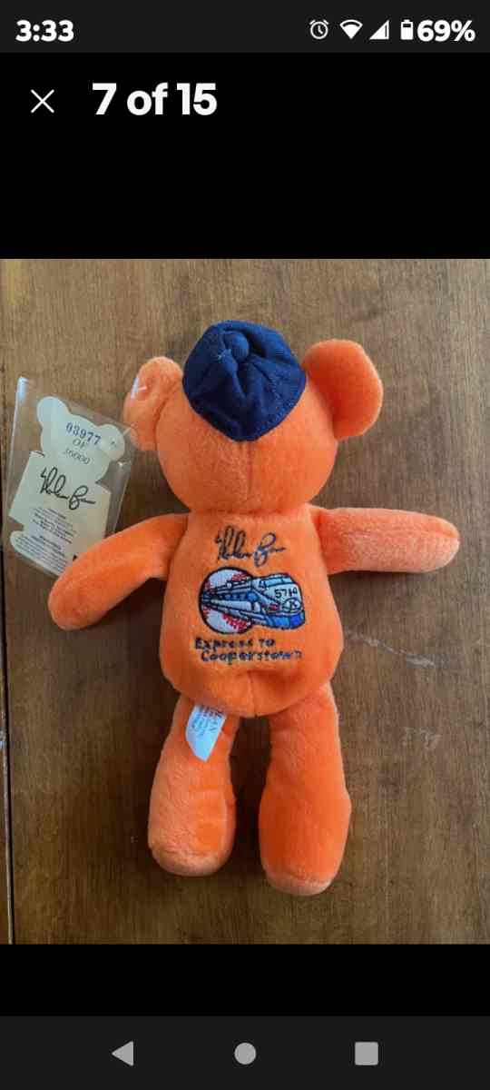 its a collectable bear zoom in - Philadelphia, Pennsylvania - FleaMarketBay