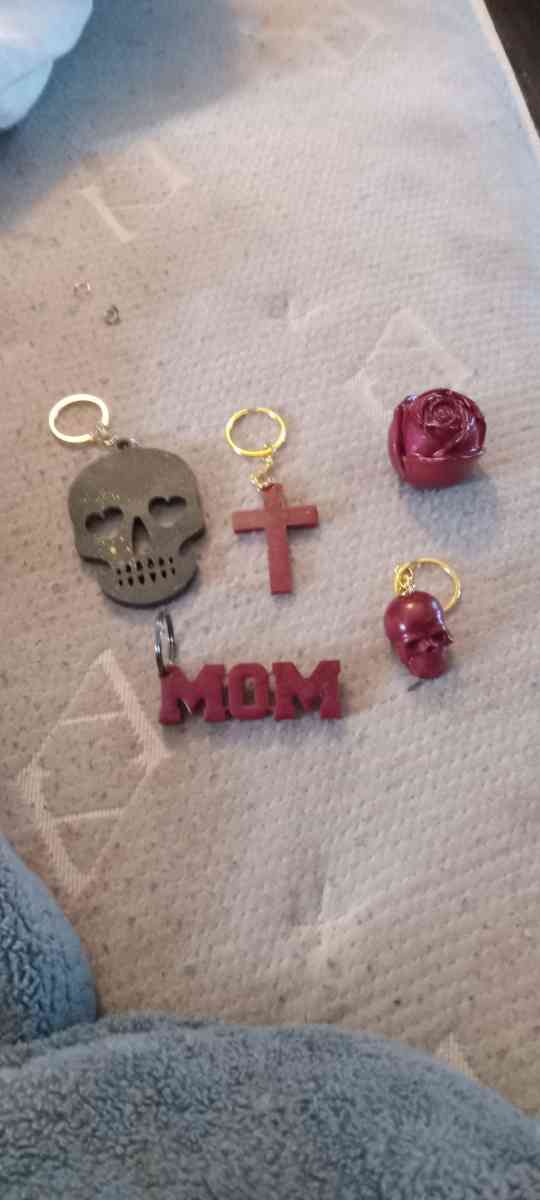 keychains - Graham, North Carolina - FleaMarketBay