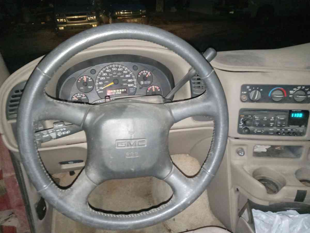 1998 GMC Safari regency package Excellent condition - Topeka, Kansas - FleaMarketBay