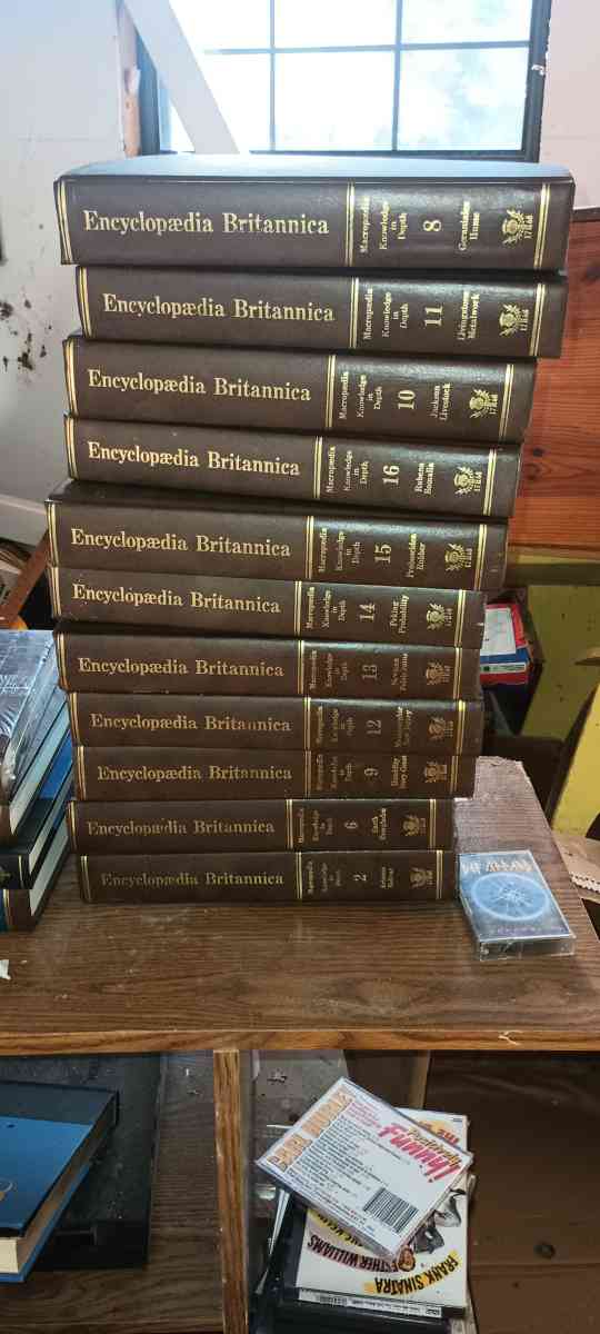 medical books set - Suwannee, Florida