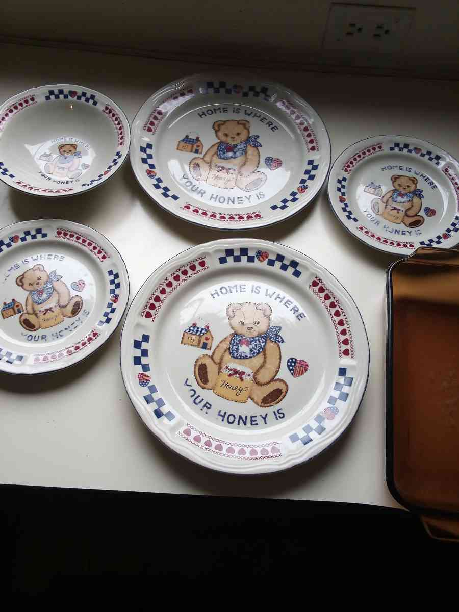 fire king and home is where the honey is plates - Columbia, Kentucky