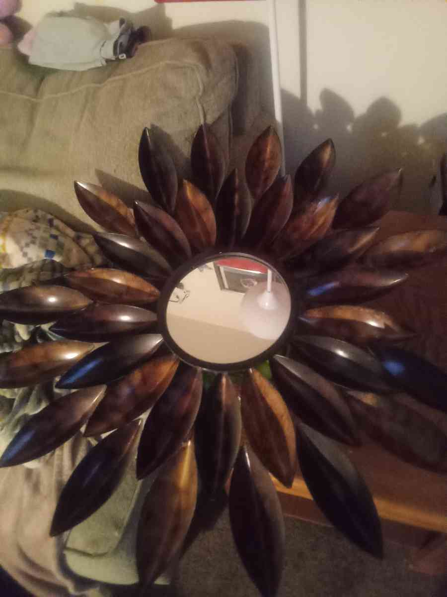 Antique mirror - Ontario, New York - FleaMarketBay