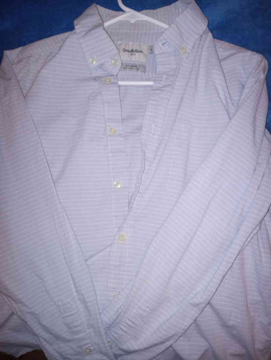 Shirts 20 each or 50 for all - Little Rock, Arkansas - FleaMarketBay