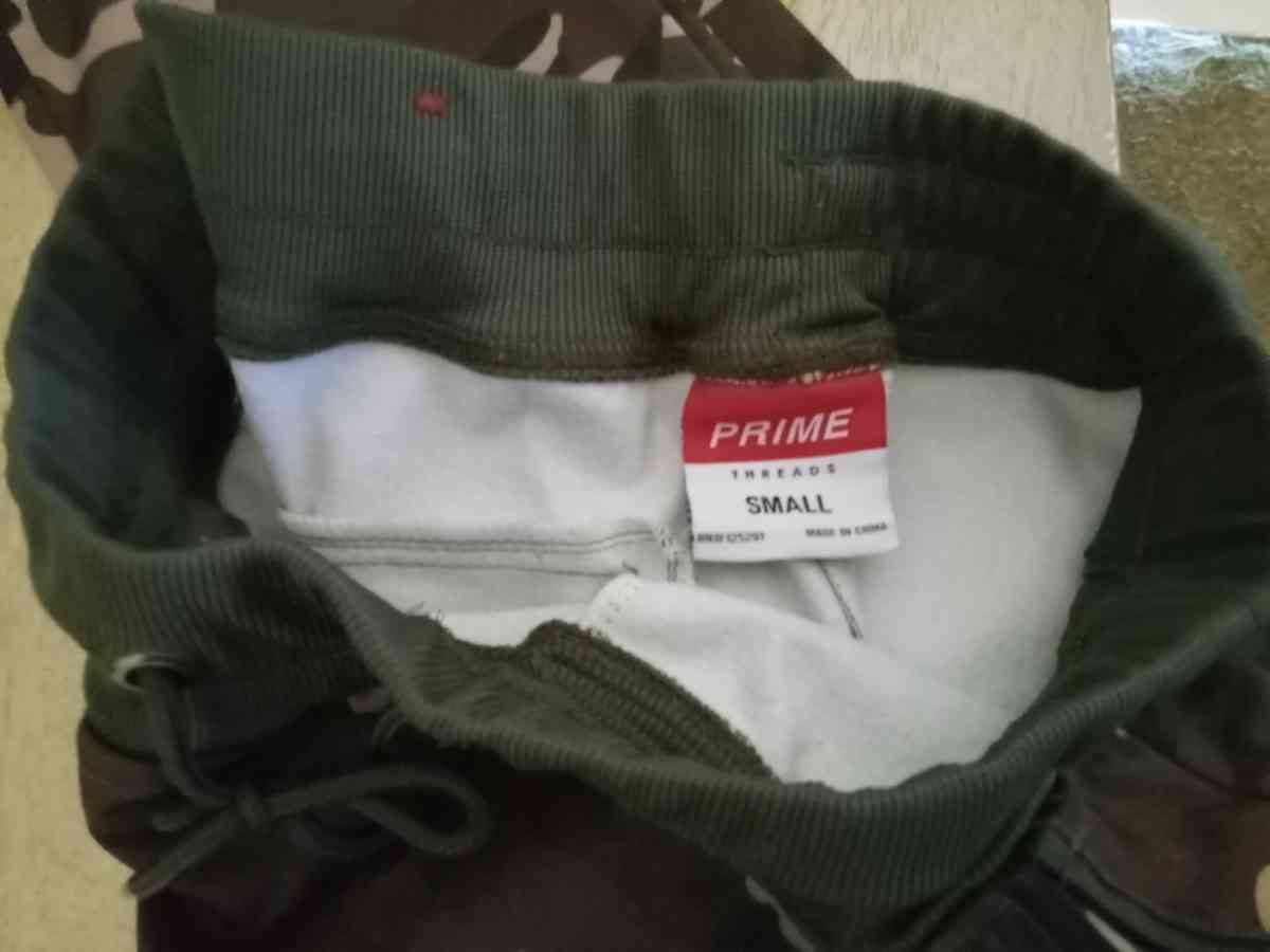 Mens Prime Camo Fleece Joggers - Croydon, Pennsylvania - FleaMarketBay