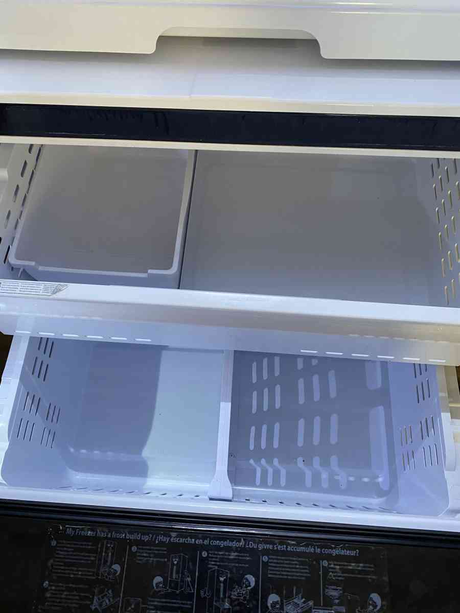 Samsung Refrigerator - Kingsport, Tennessee - FleaMarketBay