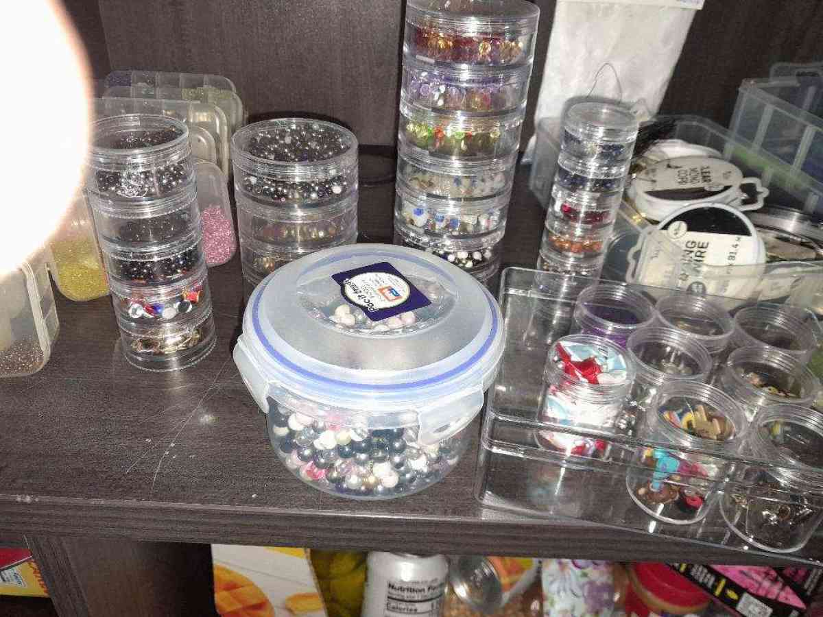 beads - El Monte, California - FleaMarketBay