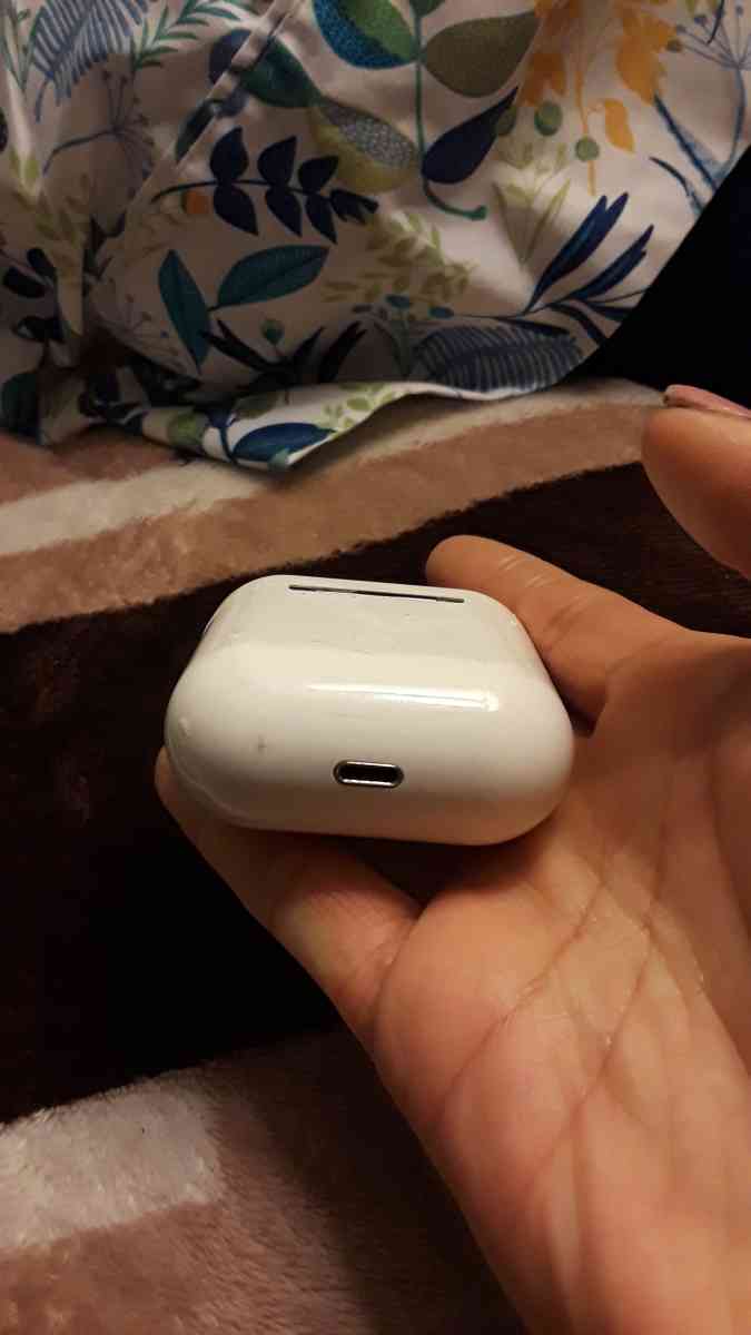 apple airpods - Los Angeles, California - FleaMarketBay