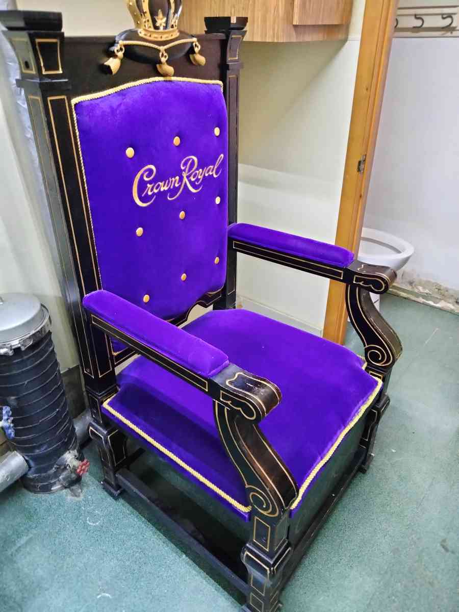 crown Royal chair - Mableton, Georgia