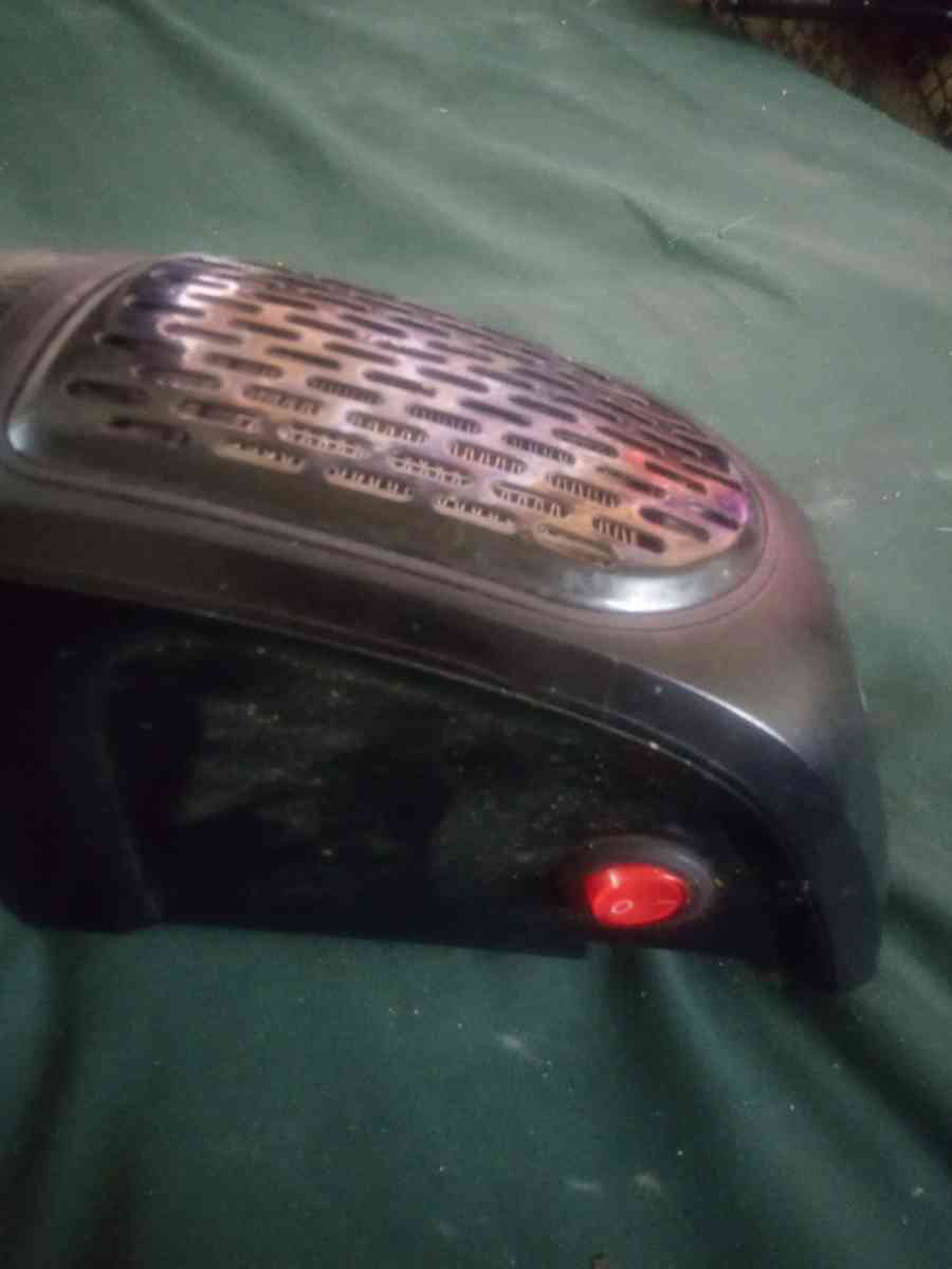 plug in small powerful heater   works very well - San Jose, California - FleaMarketBay