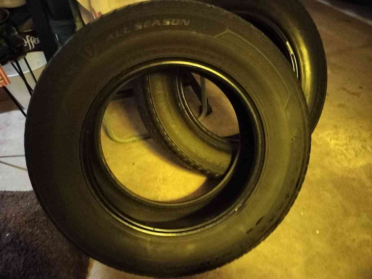 Firestone all season 225 65 r16 pd 220each - Oklahoma City, Oklahoma - FleaMarketBay