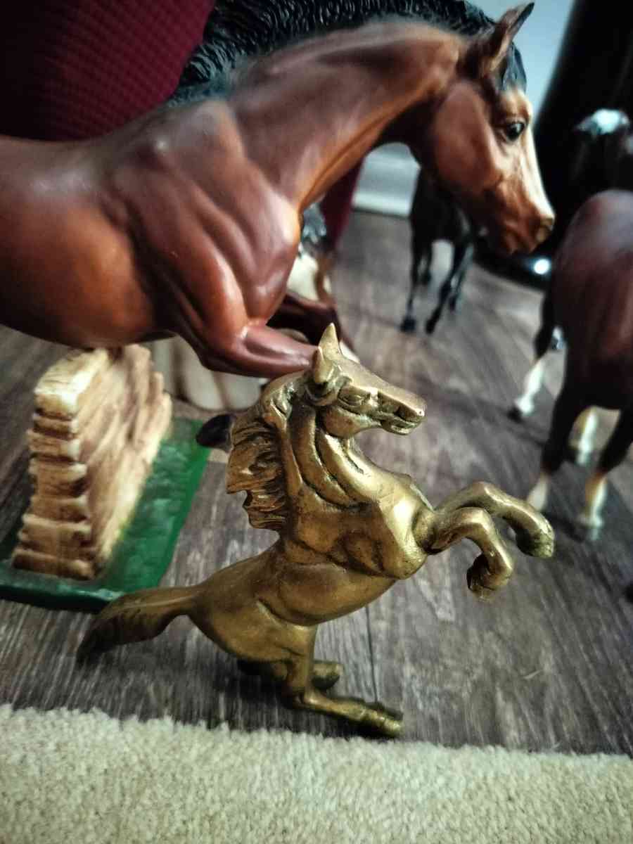 Brayer horse collectables - Hixson, Tennessee - FleaMarketBay