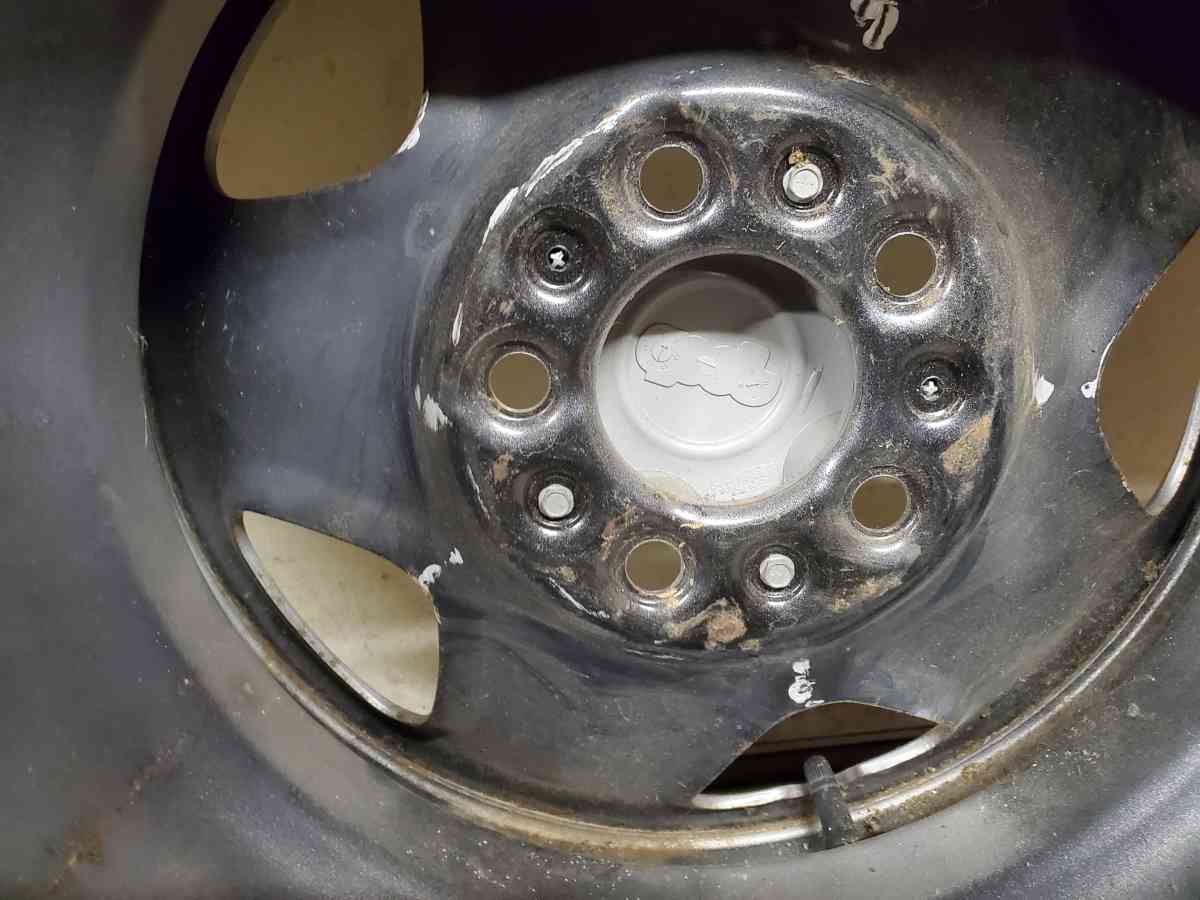 Jeep Wheel With New Goodyear Wrangler 21575 R15 Tire - Rock Island, Tennessee - FleaMarketBay