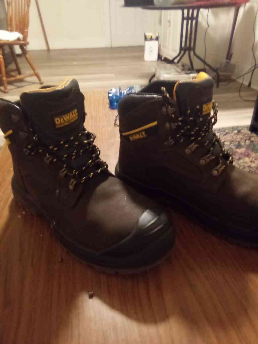 DeWalt work Boots size 12 - Wilkesboro, North Carolina - FleaMarketBay