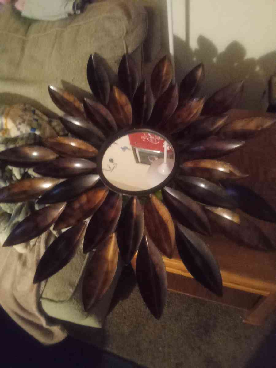 Antique mirror - Ontario, New York - FleaMarketBay