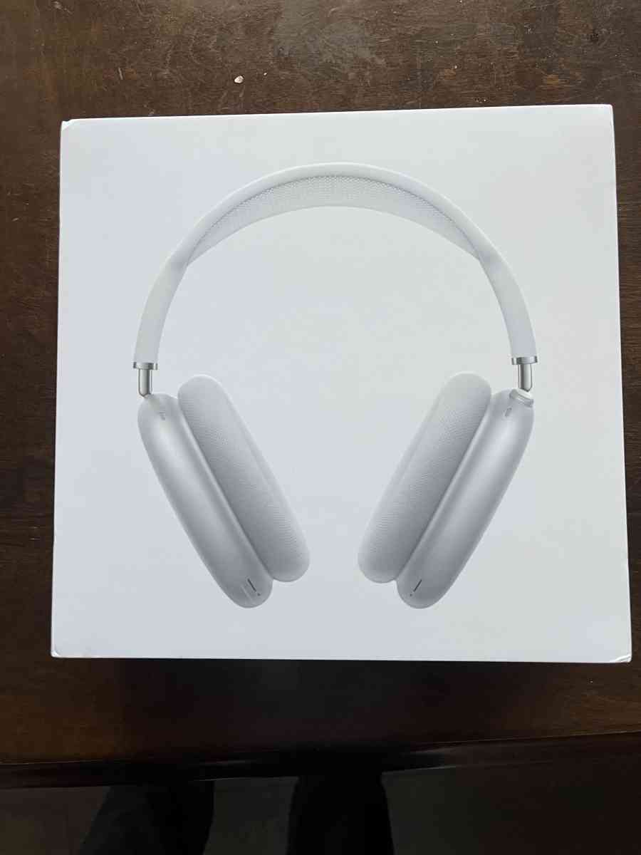 AirPod Max - Fairburn, Georgia - FleaMarketBay