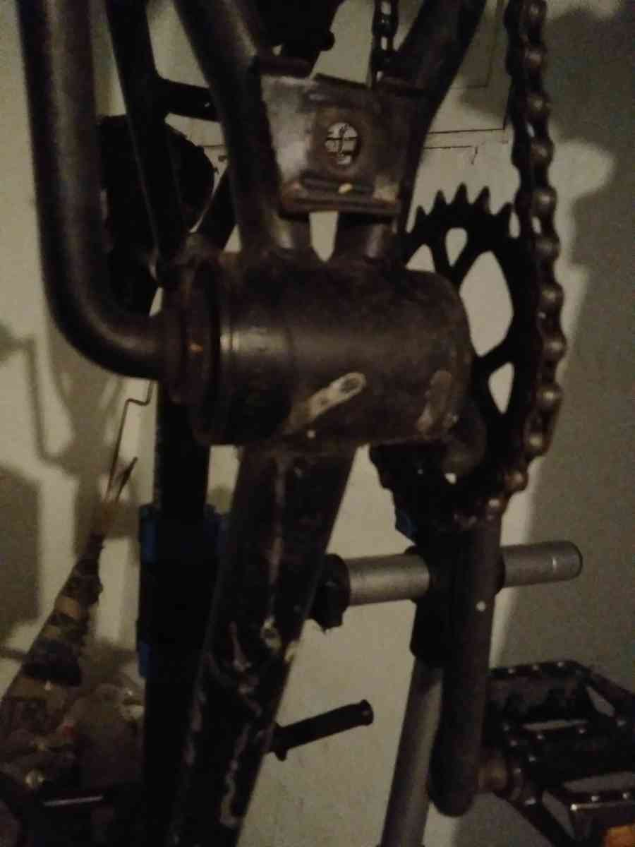 everything on that bike is the original does not have no bra - Adolph, Minnesota - FleaMarketBay