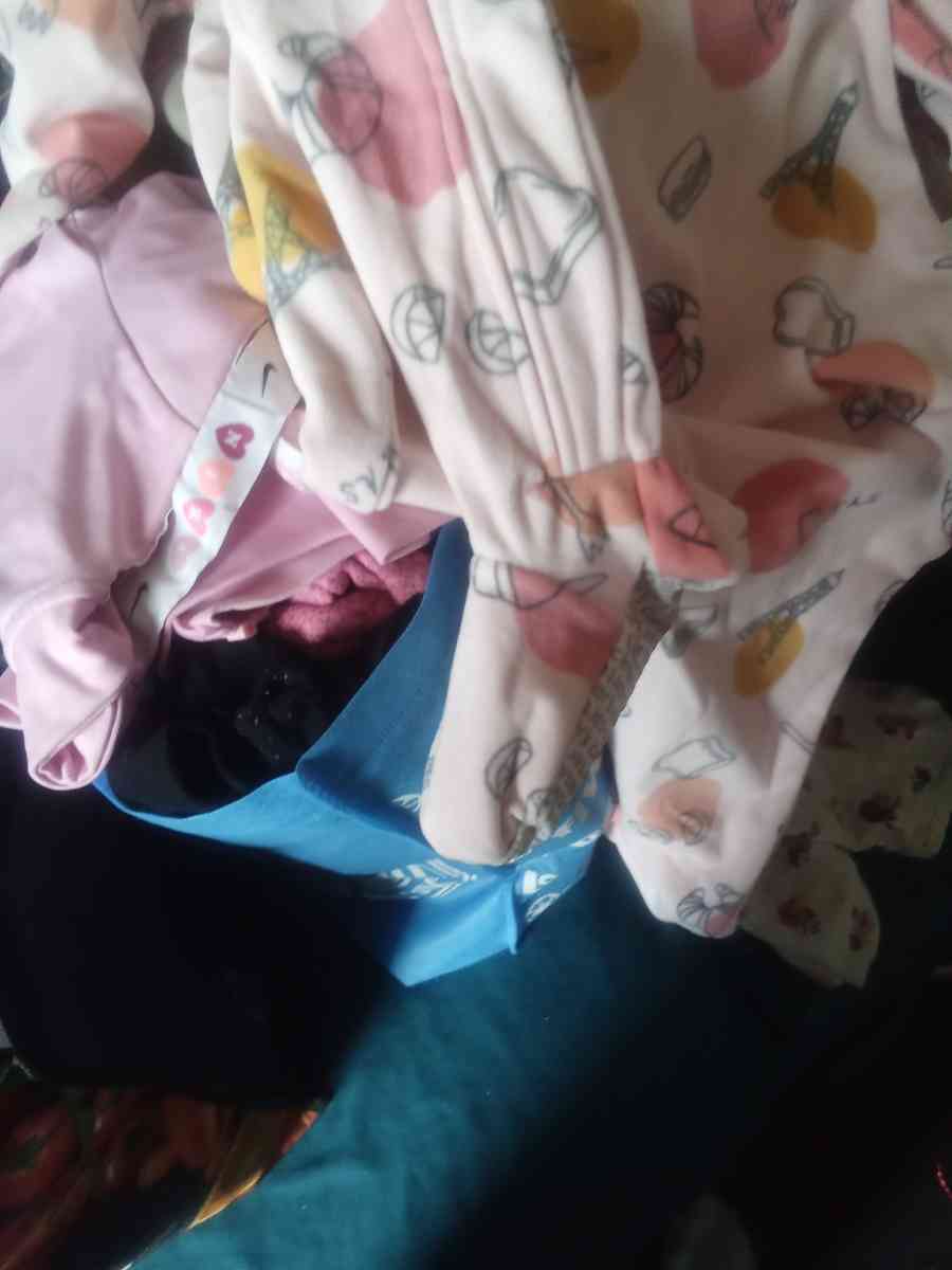 Girls footie pajamas - Ontario, New York