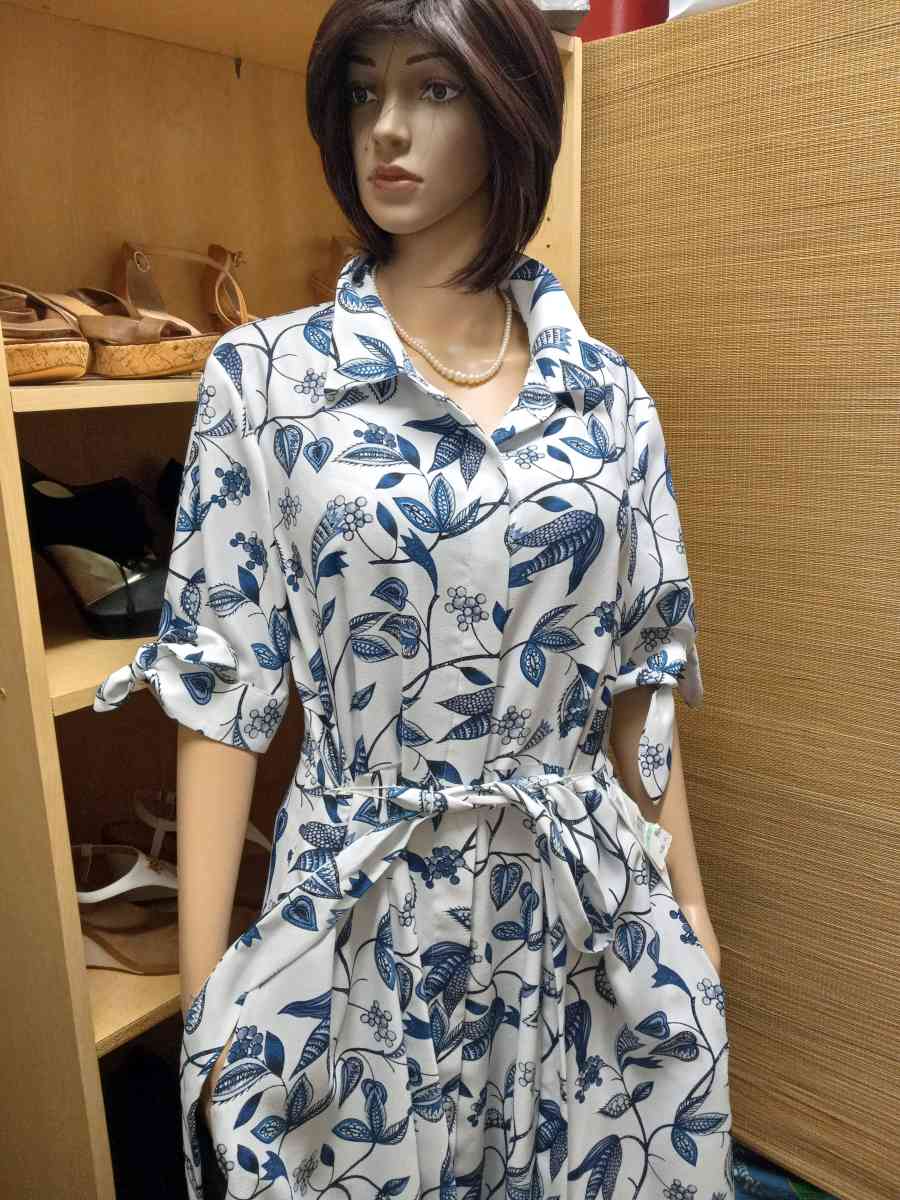 Dresser - West Palm Beach, Florida - FleaMarketBay