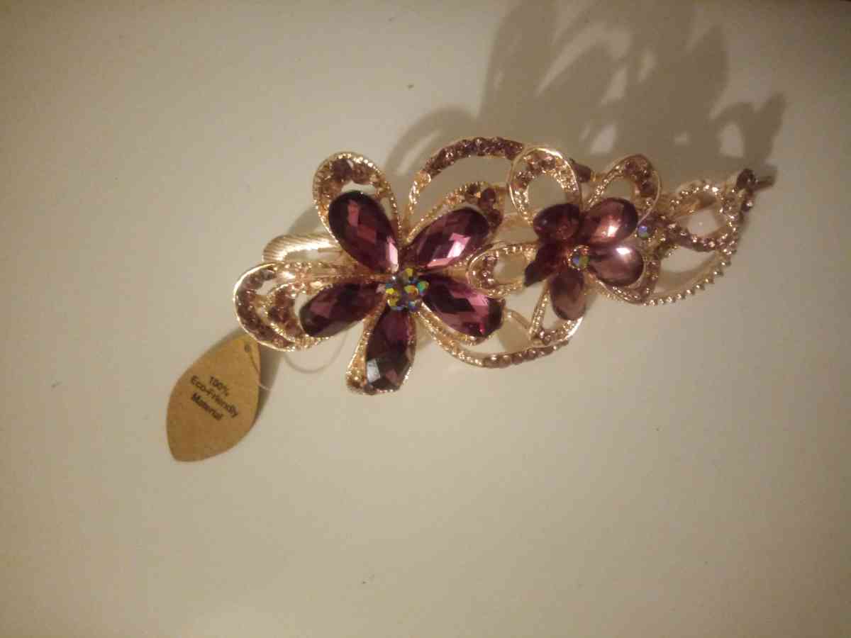 hair clip new - Torrance, California