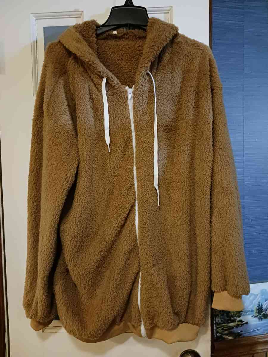 Brown Fuzzy Lightweight Jacket - Middleburg, Pennsylvania