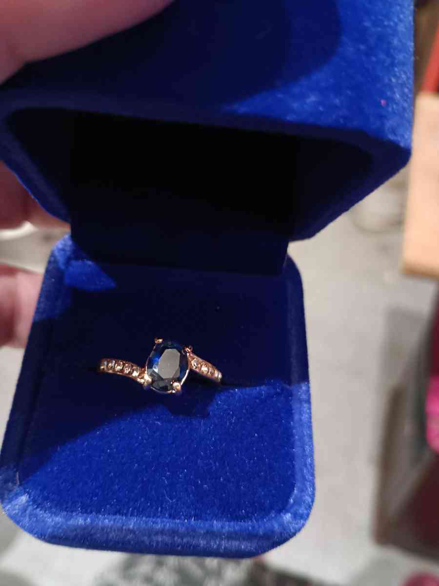 Ladys rings - Lake City, Florida - FleaMarketBay