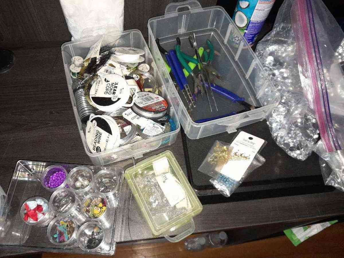 beads - El Monte, California - FleaMarketBay