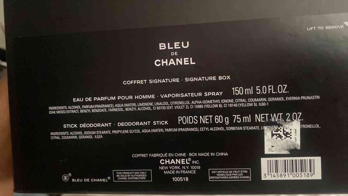 Chanel bleu - Hawthorne, California - FleaMarketBay