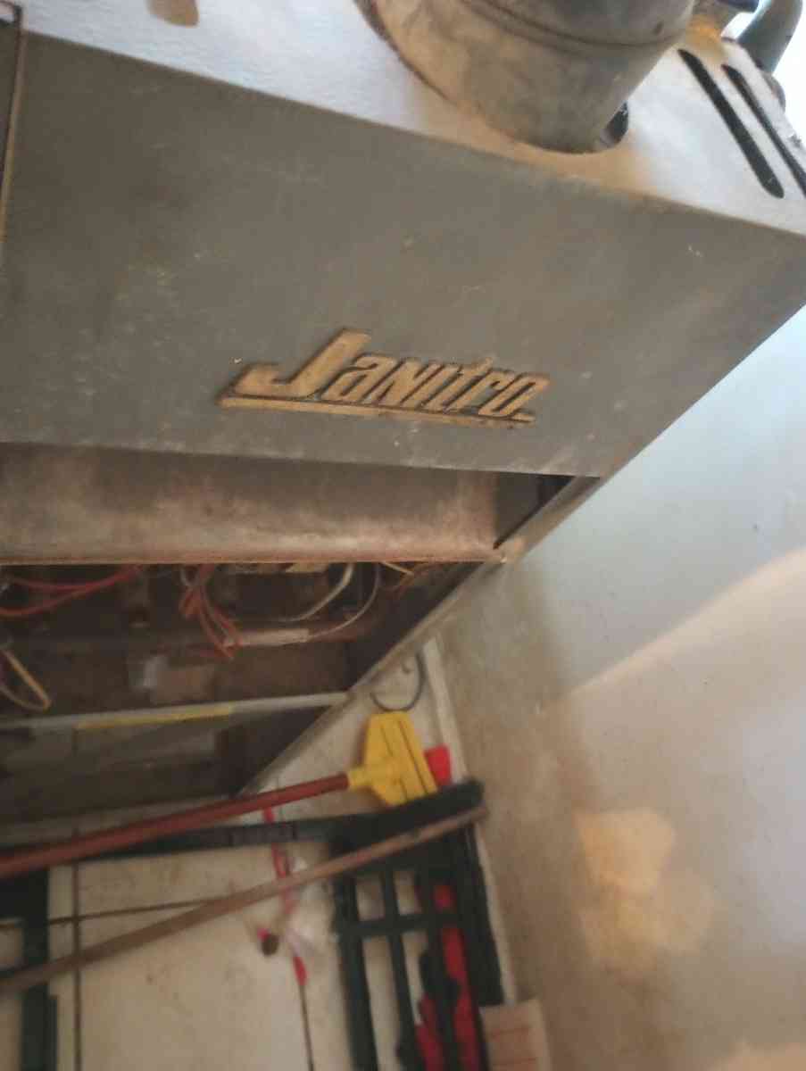 Hot water tank and Furnace - Detroit, Michigan - FleaMarketBay