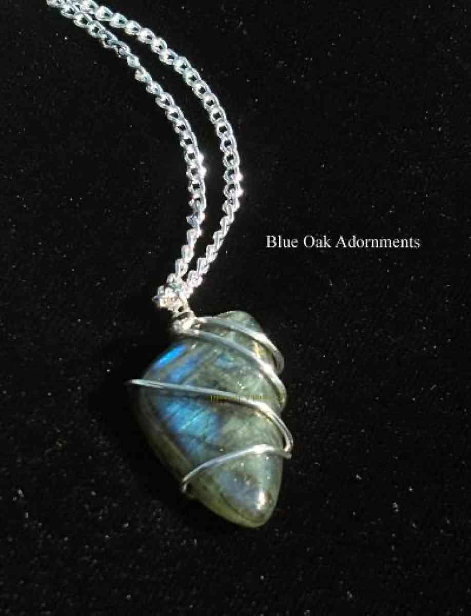 Handmade wire wrapped labaradorite pendant - Tehachapi, California