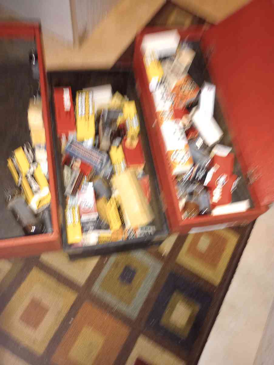 OLD TV TUBES - Spring Hill, Florida - FleaMarketBay