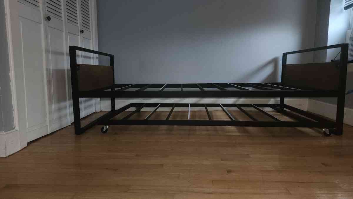 Twin Bamboo Wood Antique Metal Daybed with Trundle - Brooklyn, New York - FleaMarketBay