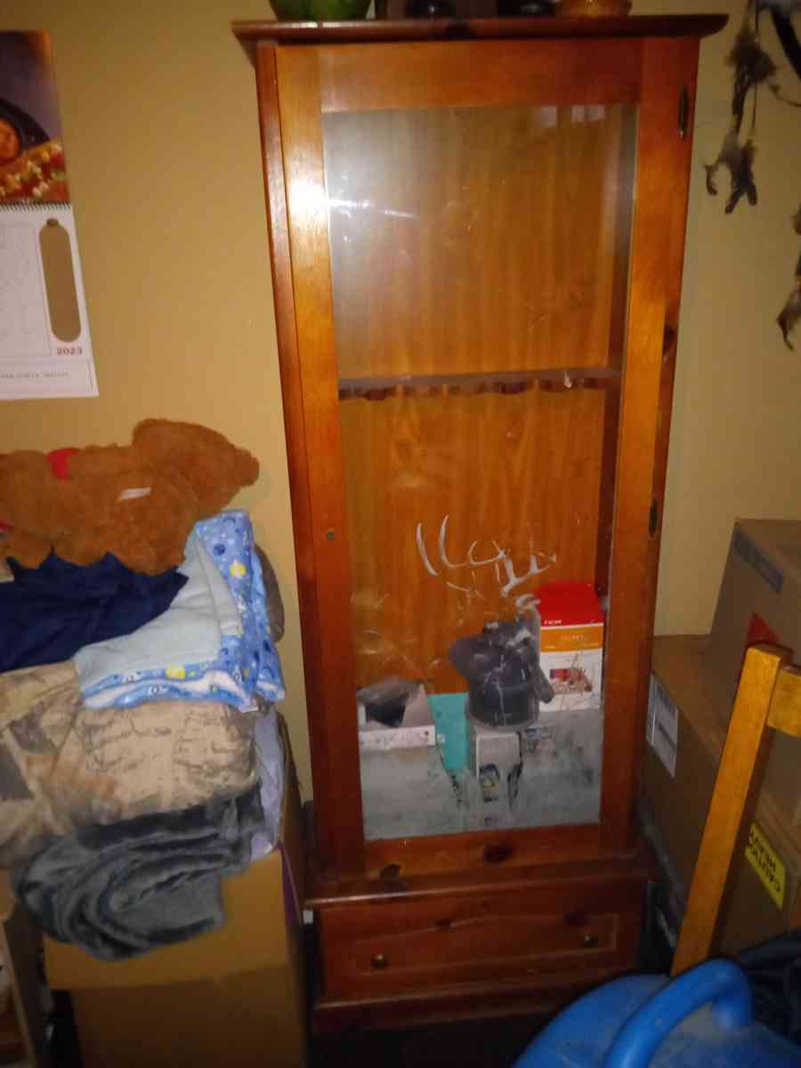 I have a nice gun cabinet