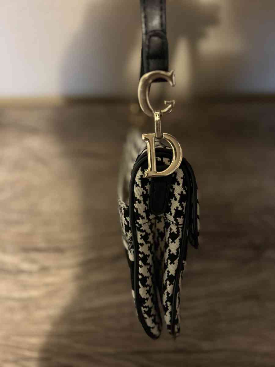 Saddle Dior - Desoto, Texas - FleaMarketBay
