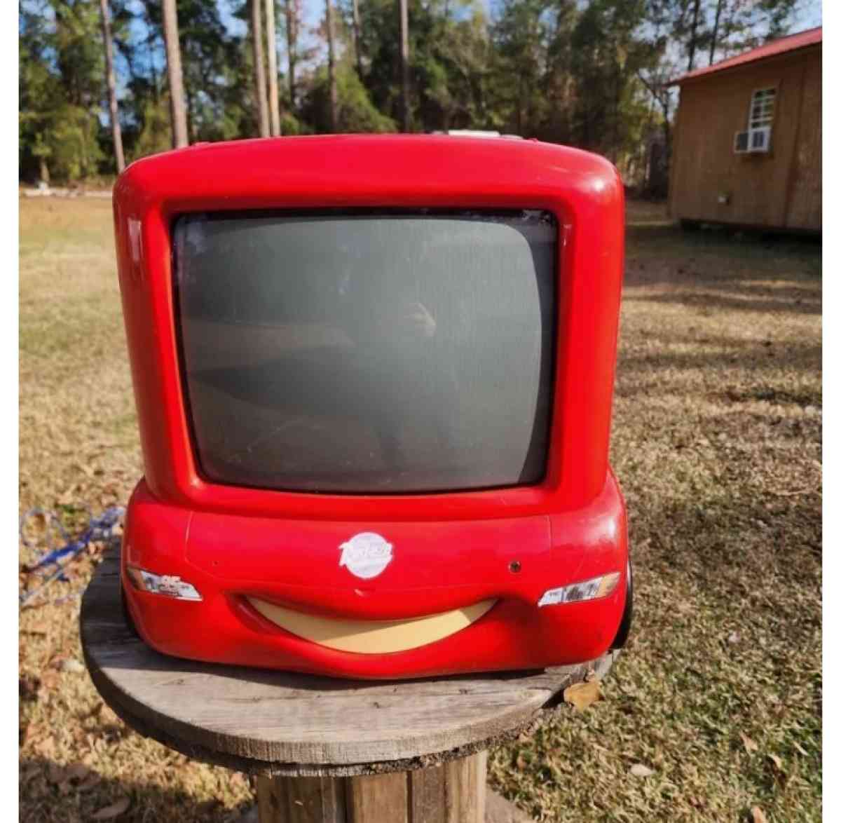 lightning TV - Ontario, New York