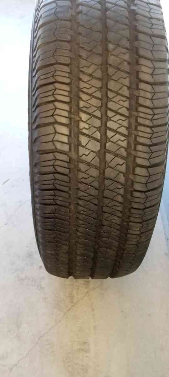 the tire rim R17 for the jeep whangler 2011 - Adelanto, California - FleaMarketBay