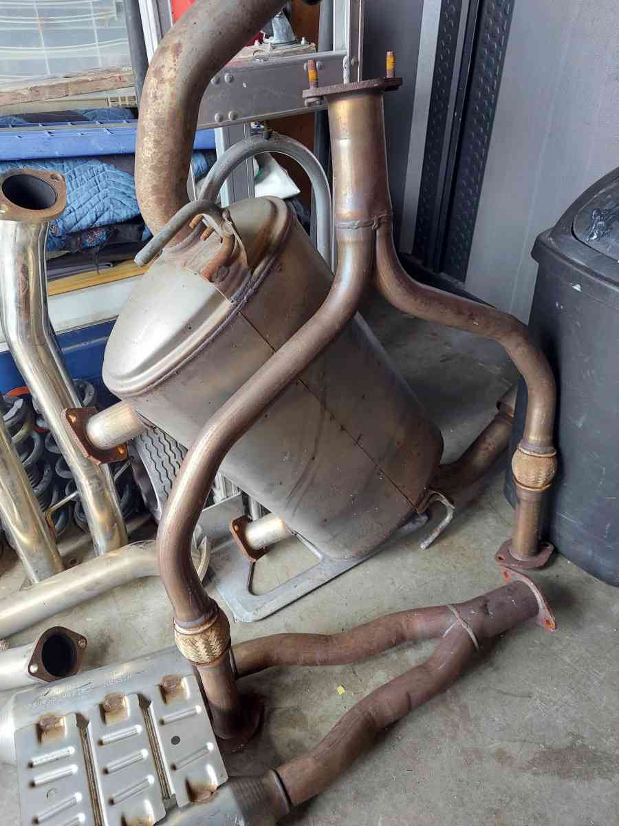Q50 original Infiniti exhaust system - Pembroke Pines, Florida - FleaMarketBay