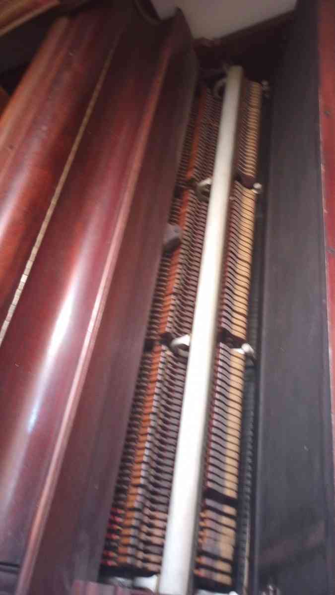 old piano - Atlanta, Georgia - FleaMarketBay