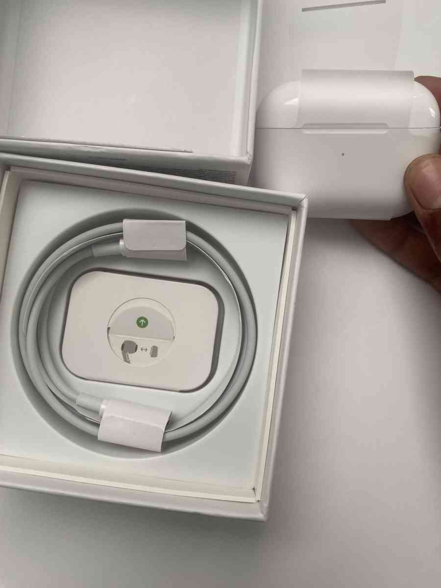 Apple AirPods Pro 2 - Atlanta, Georgia - FleaMarketBay