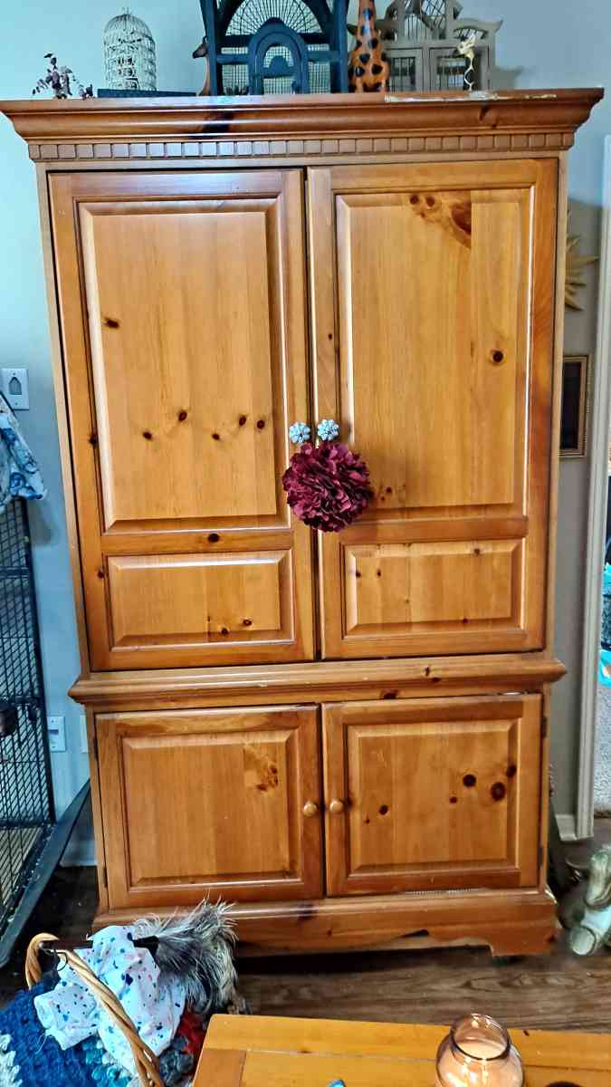 Cabinet with TV Cabinet is 76x42 - Forney, Texas - FleaMarketBay