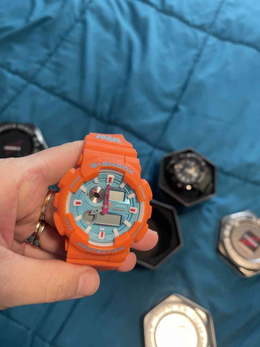 4 watches - Lyndhurst, New Jersey - FleaMarketBay