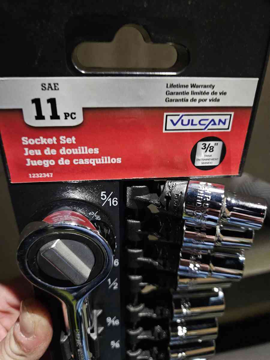 11pc Socket set - Renton, Washington - FleaMarketBay