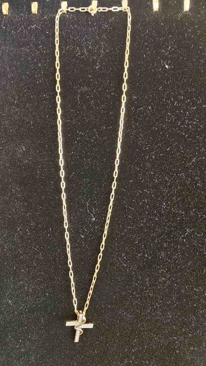 neckless with pedant - Rochester, New York