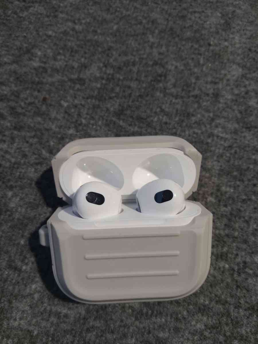 Apple Airpods 3rd Generation - San Bernardino, California