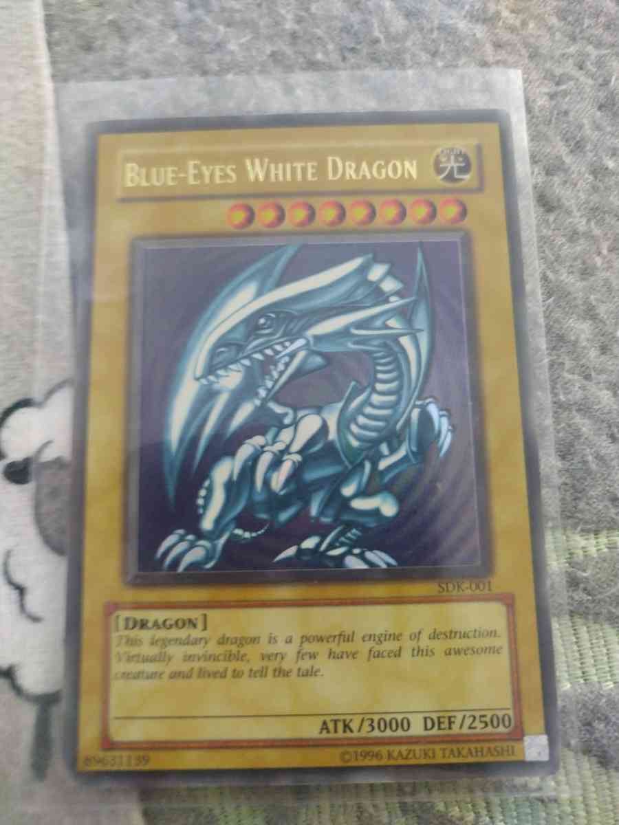 blue eyes white dragon sdk001 ultra rare - Lawrenceville, Georgia