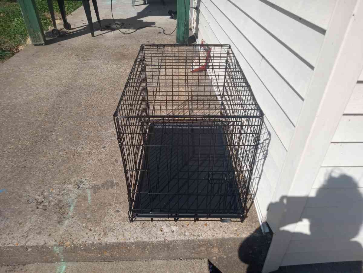 Brand new medium sized dog cage just bought it - Charleston, Missouri - FleaMarketBay